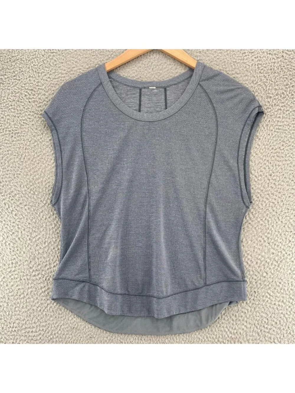 Lululemon Pace Perfect Short Sleeve Heathered Sterling Top Womens 10 Gray Tank
